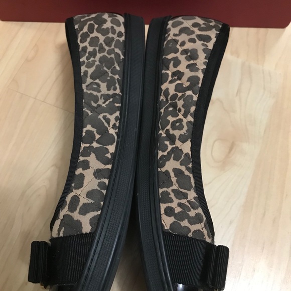 SALVATORE FERRAGAMO FLATS - Picture 3 of 7